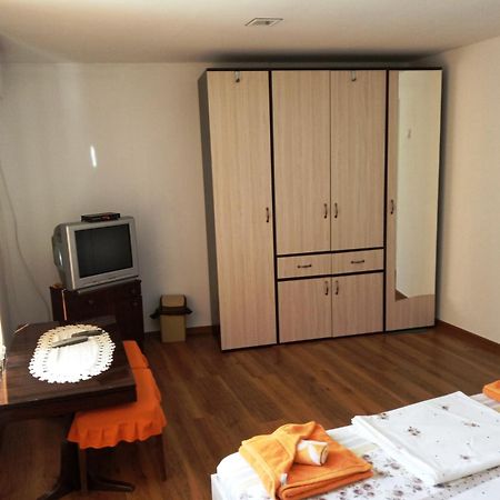 Divna Guest House Krushuna Luaran gambar